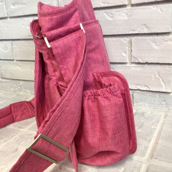 LUG HOT PINK CROSSBODY BAG WITH ADJUSTABLE STRAP EUC - Picture 10 of 14